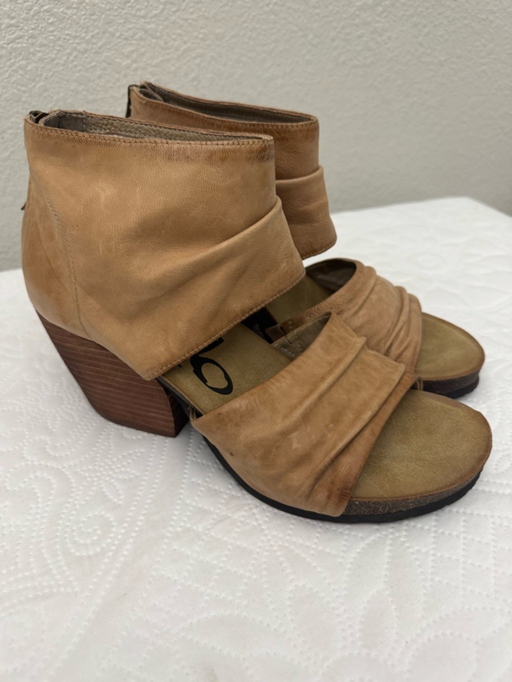 OTBT Patchouli Bootie Sandal Tan Leather Back Zip Womens Size 10 Boho Summer