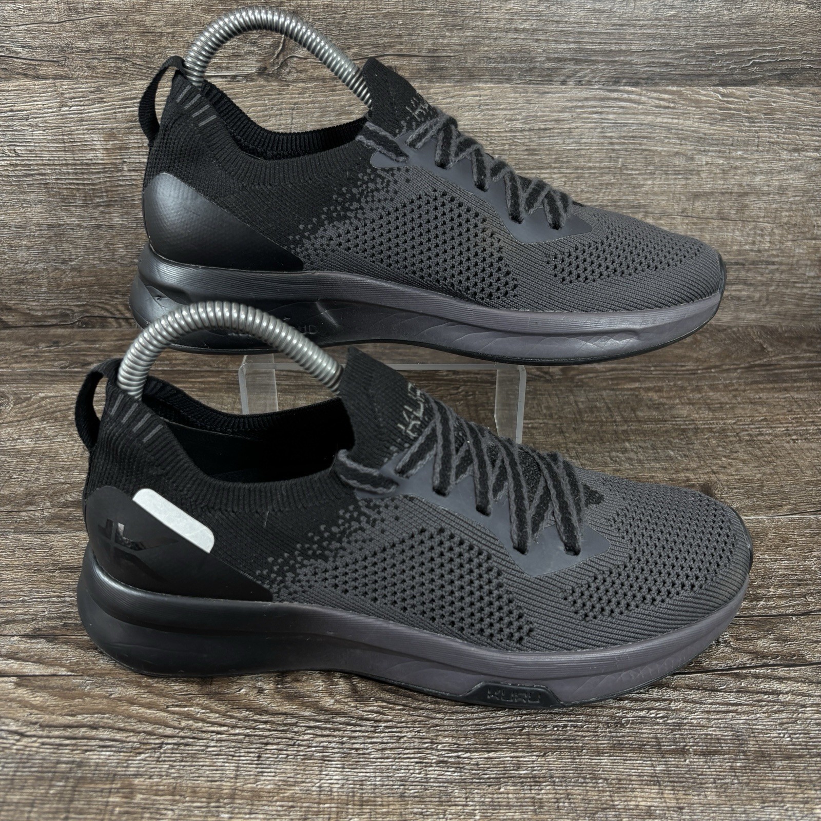 Kuru Flux Shoes Women’s 6.5 M Jet Black Smoke Gray Running Walking Sneakers