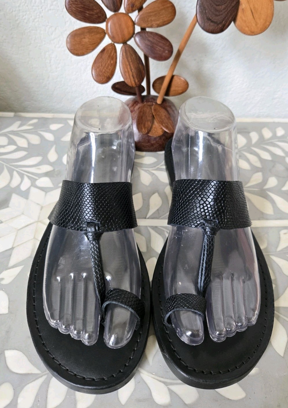 New L*Space Miramar Leather Sandals In Black Snake Toe Loop Sz 40 EU -US 9