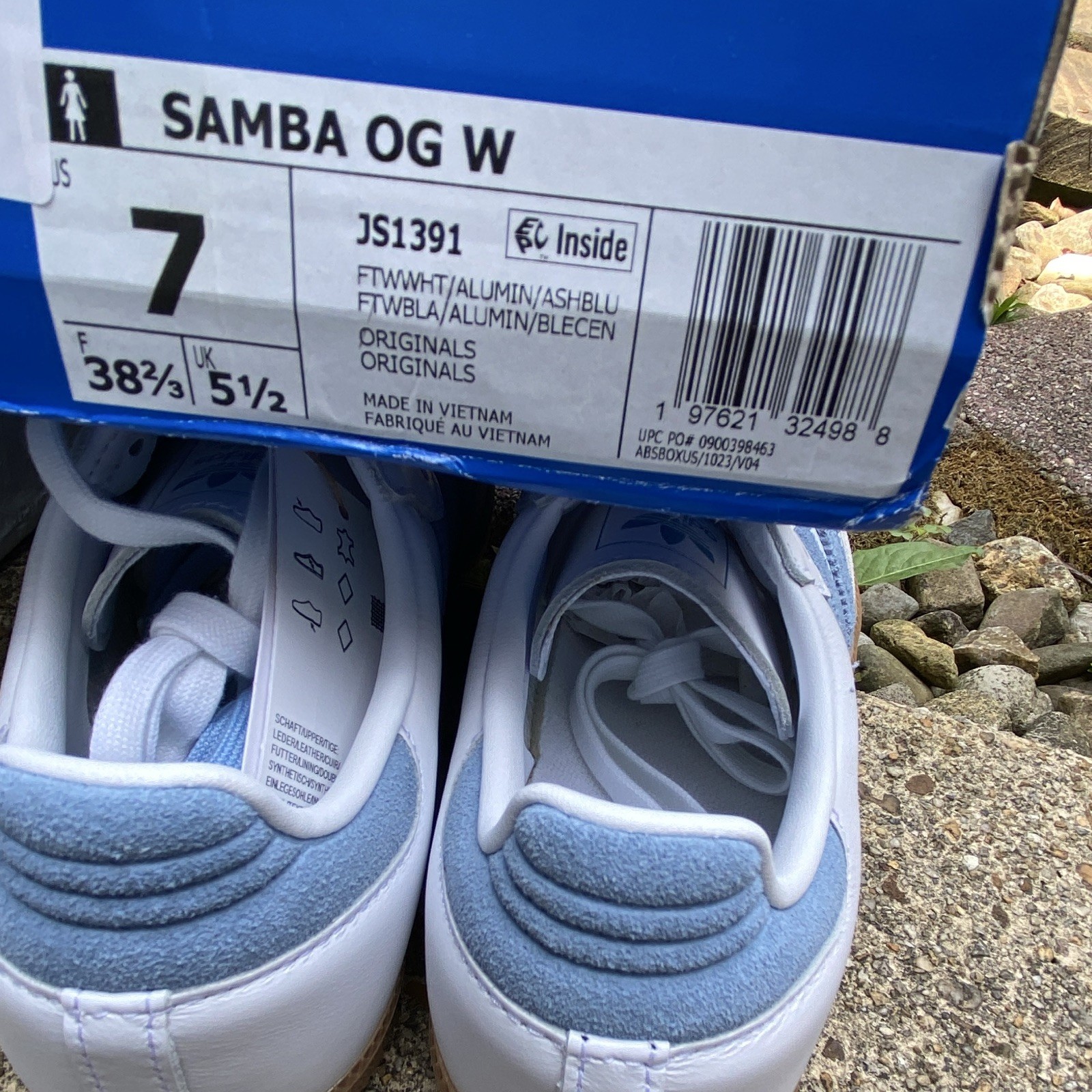 adidas Samba OG W White/Ash Blue Gum Low Top Lace-Up Leather Sneaker JS1391