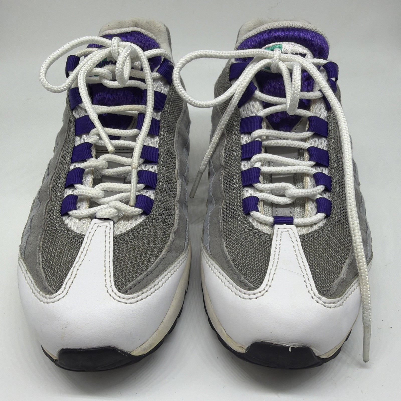 2017 Nike Women’s Size 7.5 Purple White Grey