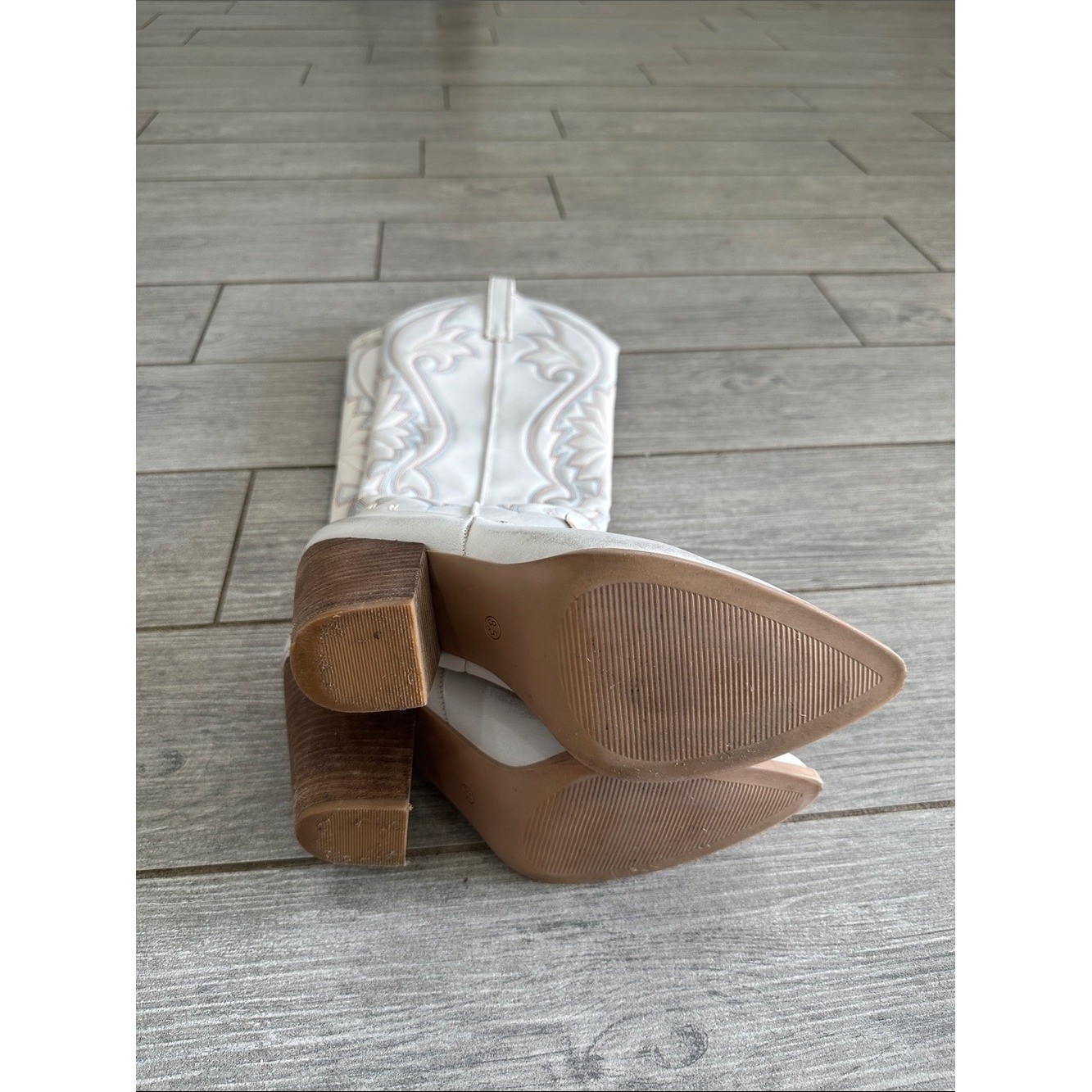 Steve Madden Women’s Leather Lashes Western Boots Distressed White Size 8.5M
