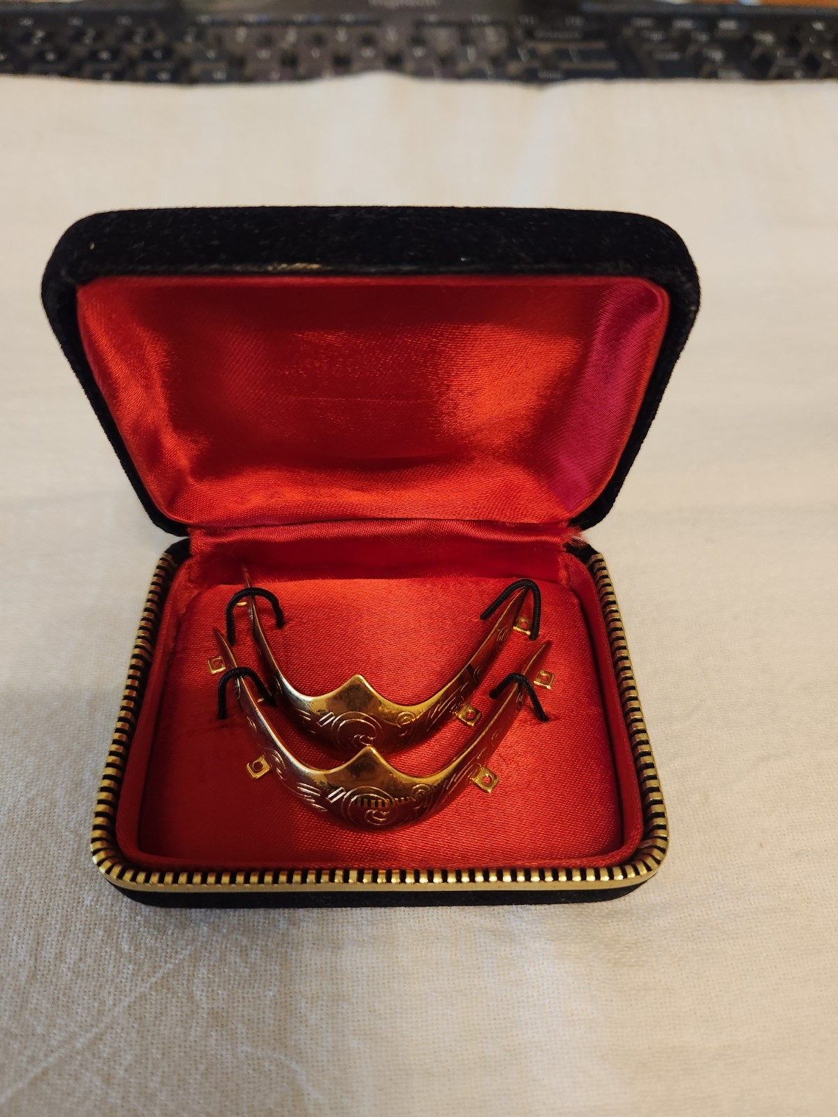 Vintage Semi-Round Boot Tips Shinny Gold New In Box Never Put On