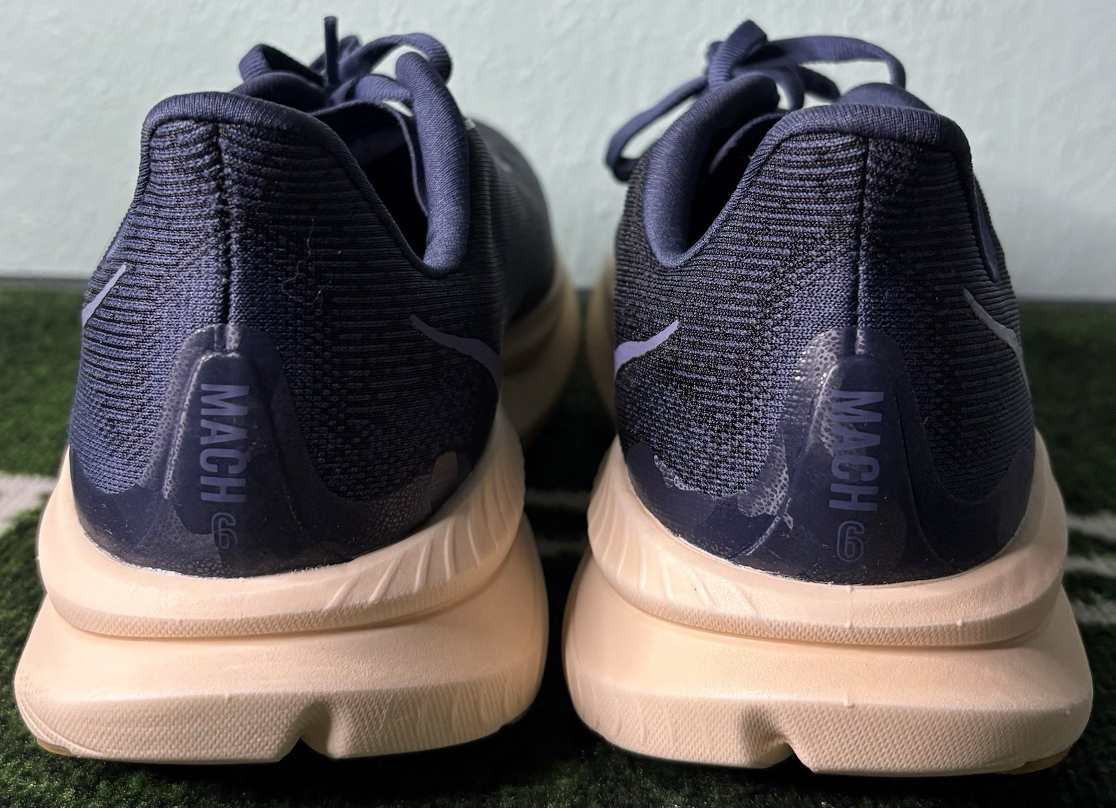 US Men’s 9/Women’s 10 – HOKA Mach 6 LA “Varsity Navy Black” 1164032-VCK