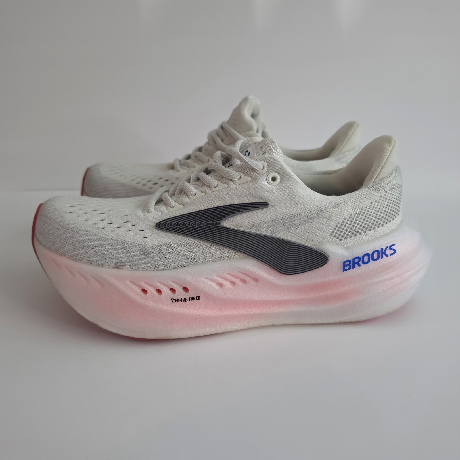 Brooks Glycerin Max Womens Size 8 White Pink Athletic Running Shoes Sneakers