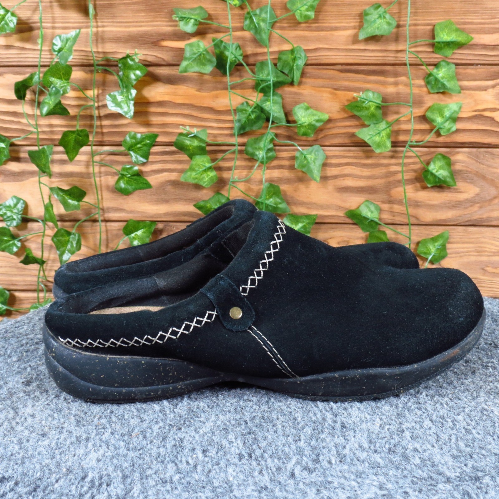 Clarks Roseville Echo Womens Mule Size 8.5 Casual Daily Wear Black Suede Slip On