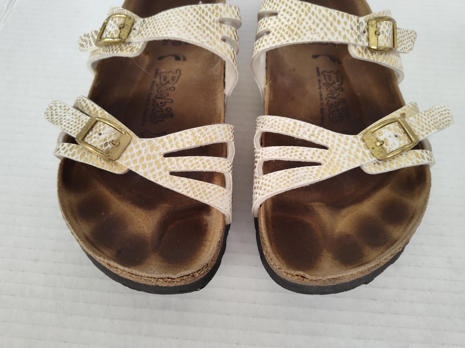 Birkenstock Birki’s Granada Sandals Women’s Size 6 White/Gold Slip on Slides