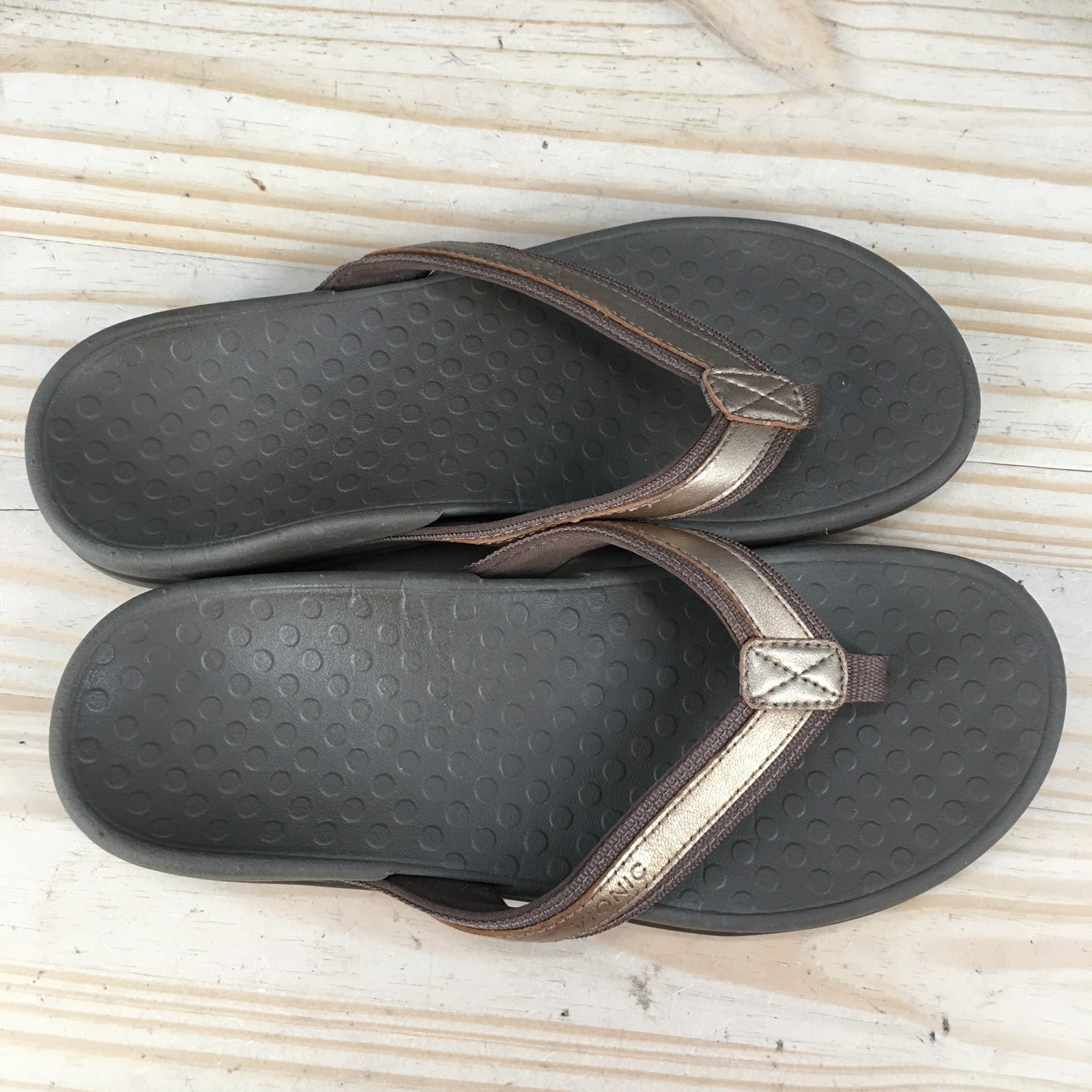 Vionic Sandals Womens 9 Tide II Orthotic Flip Flop Comfort Casual Bronze Brown