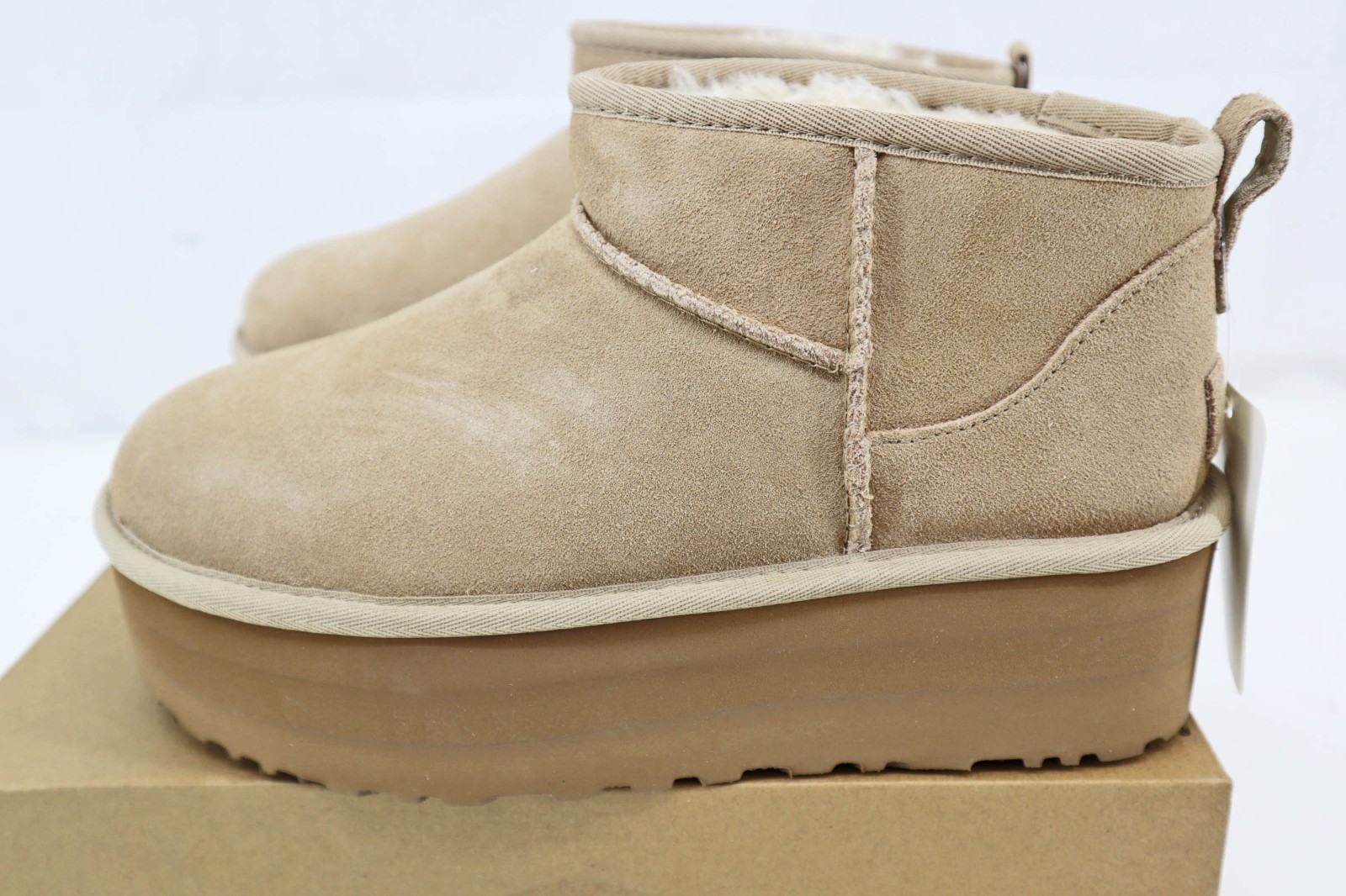 NEW Women’s UGG Classic Ultra Mini Platform Sand (Beige) 1135092