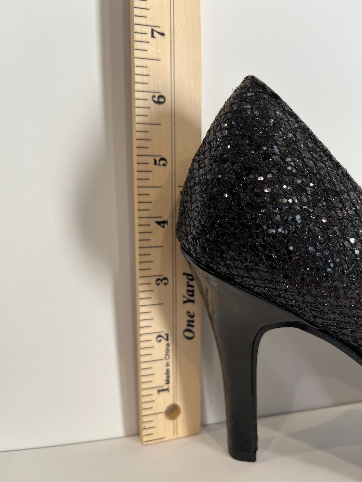 Dyeables Sari Womens Glitter Platform Pump Size 6B Black Shoes Great Condition