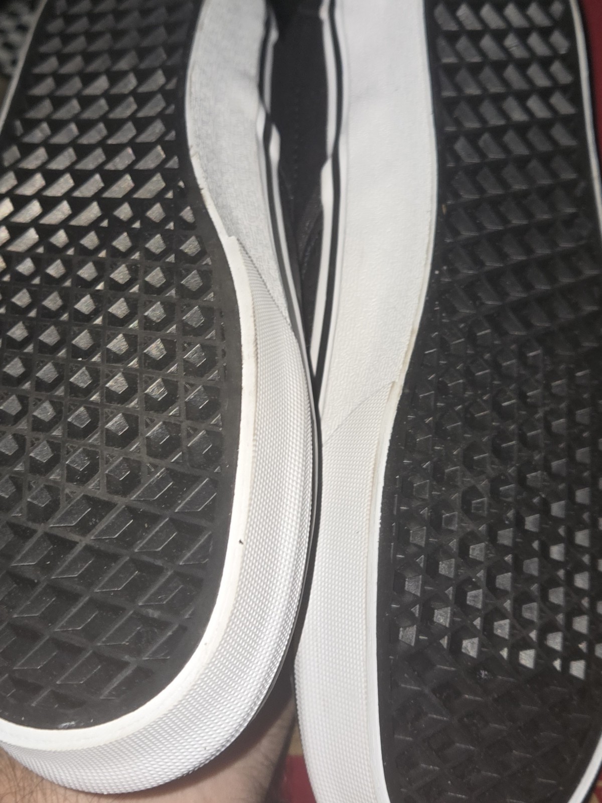 New VANS BLACK CHECKERED Classic Slip-On SHOES. WOMENS SIZE 9
