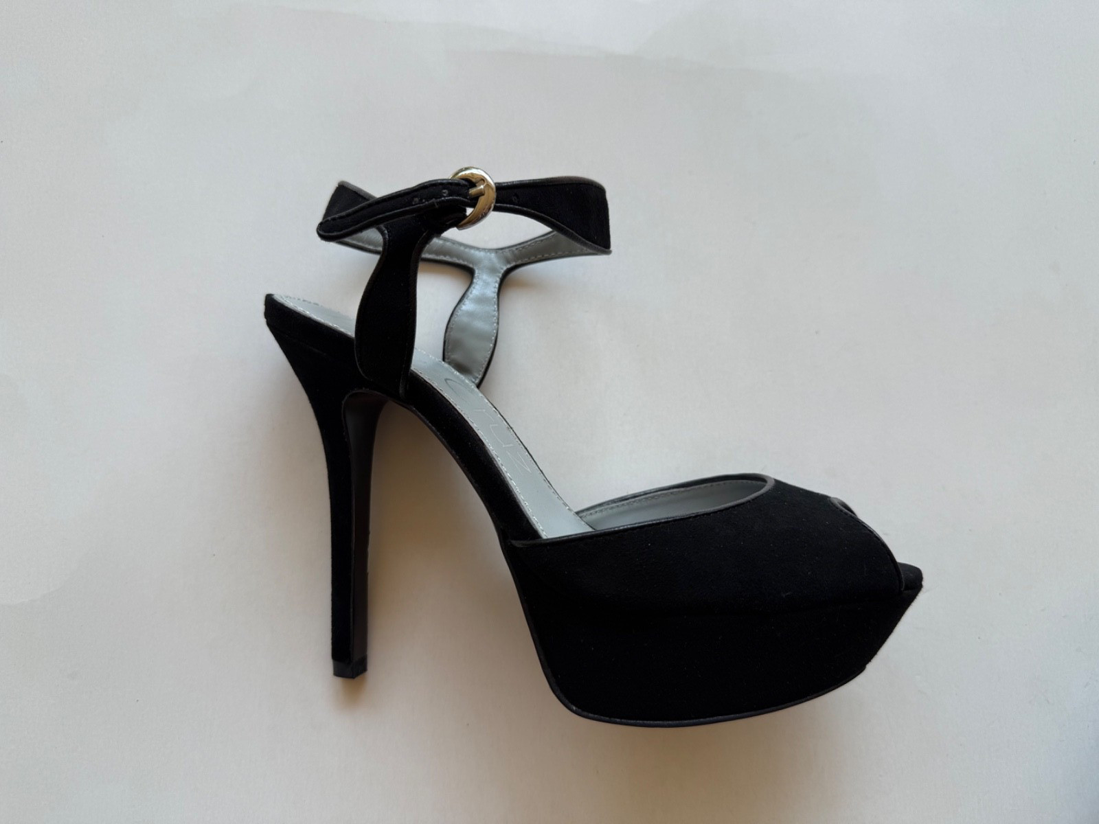 Lola Cruz España Platform High Heels Ankle Strap Black Suede Peep Toe Sz EUR 37