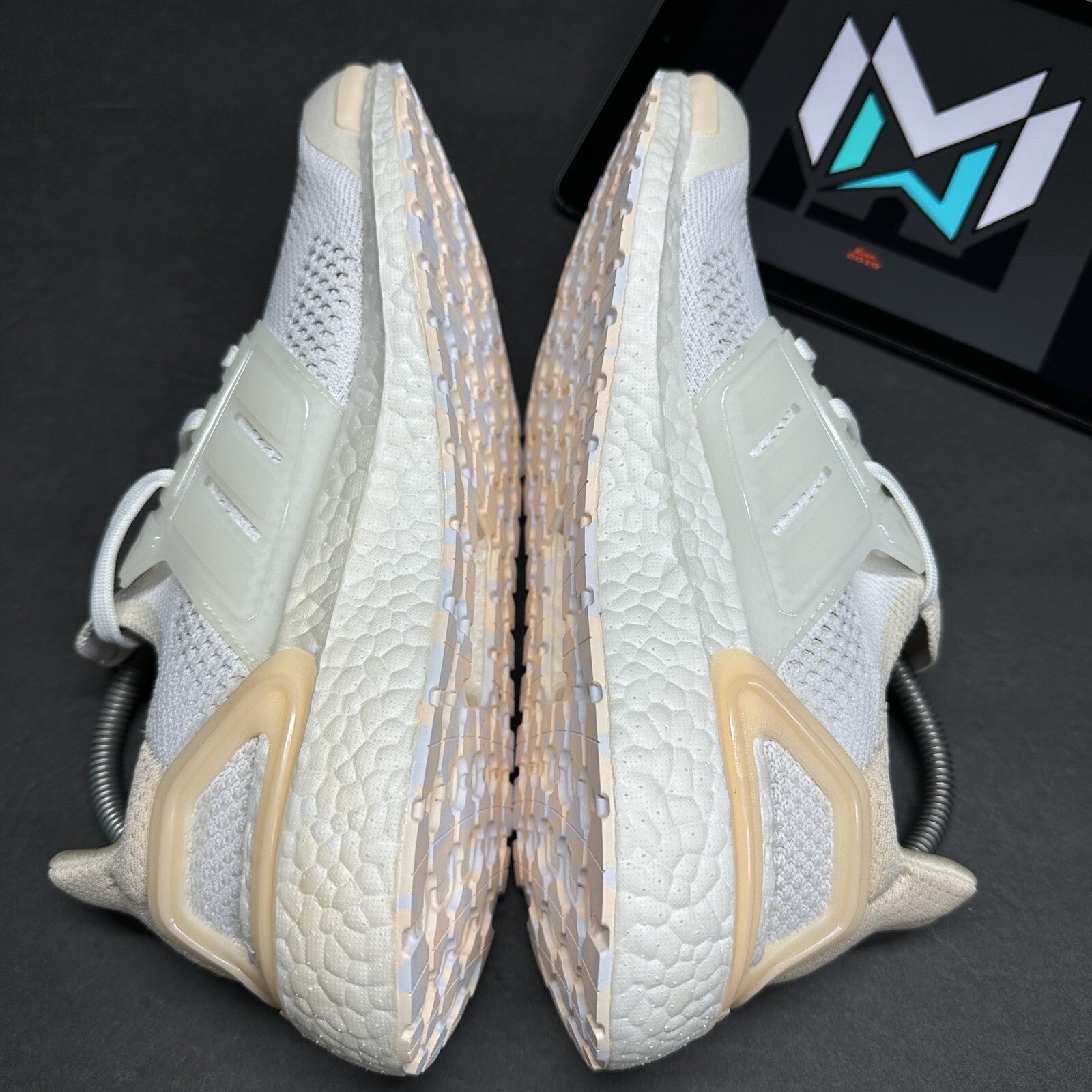 Adidas UltraBoost 19.5 DNA Running Women’s Size 8.5 White Beige GZ6469 NBY