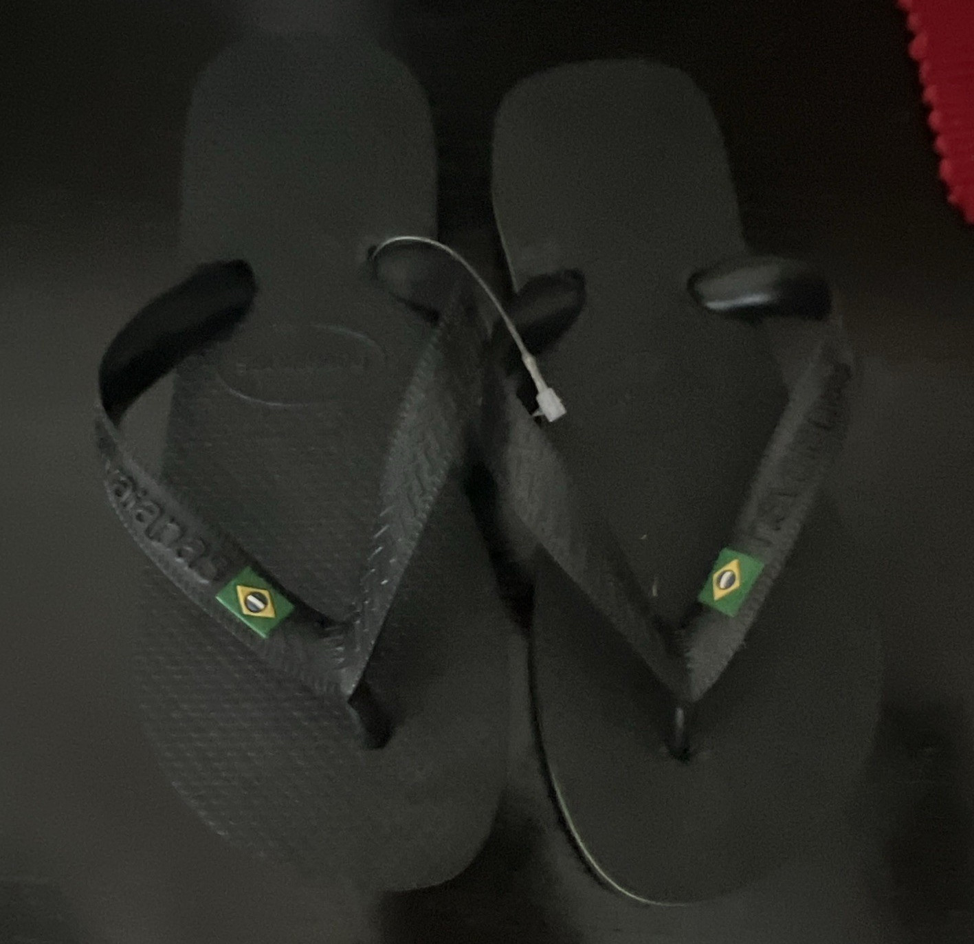 Havaianas Women’s Black Rubber Flip Flop Sandals Brazil Flag Logo US 4