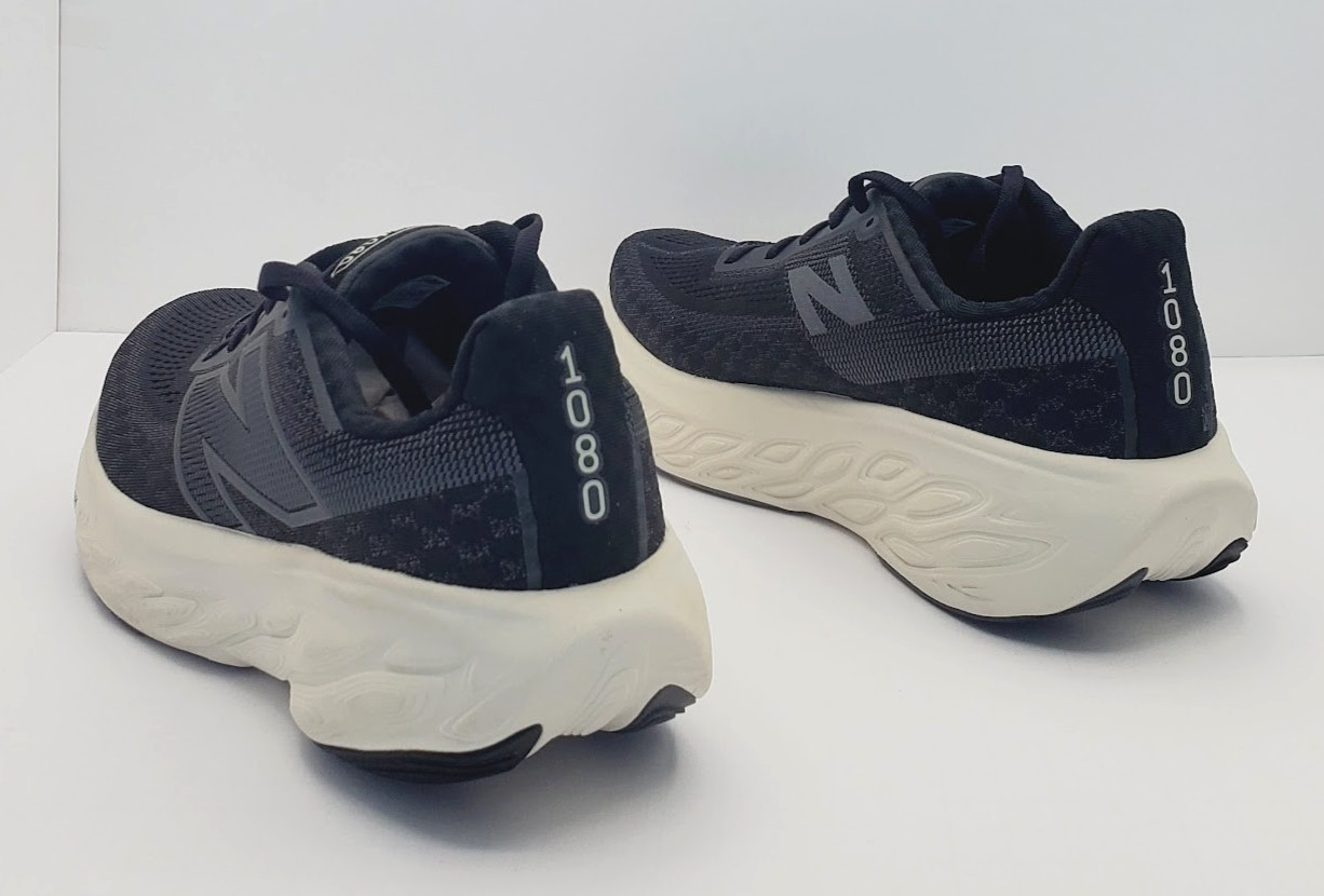 New Balance Womens (8.5 Medium B/M) 1080 V14 Black Running Shoes Excellent
