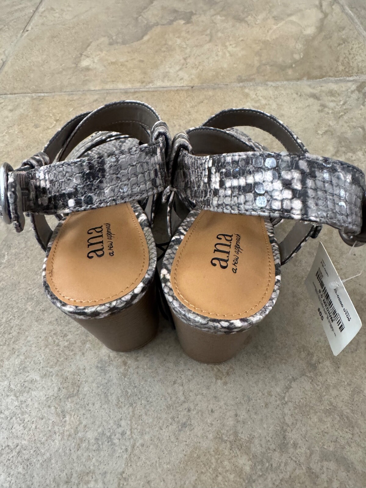 A.N.A. A NEW APPROAH HEEL SHOES WOMENS SIZE 9.5