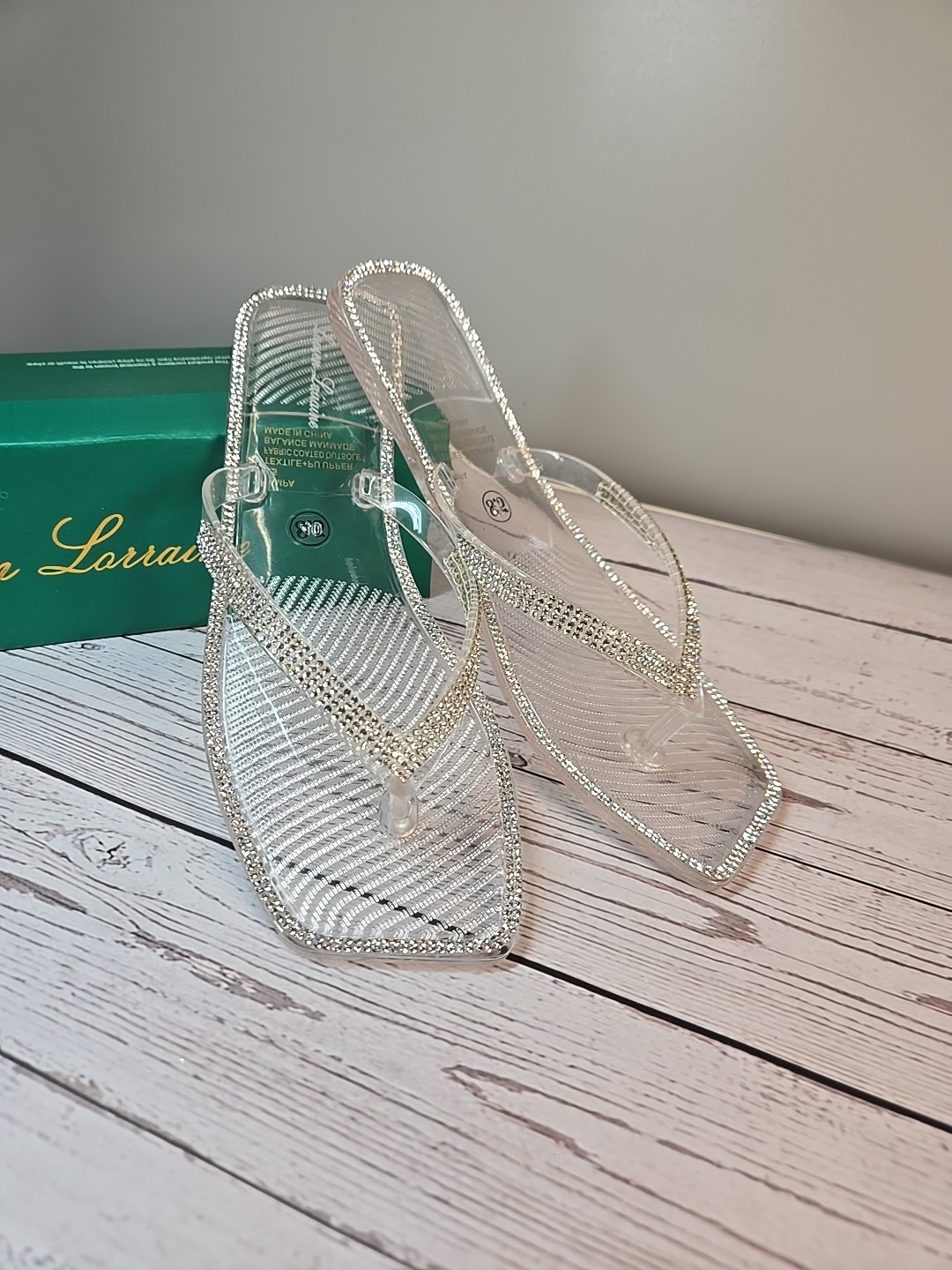 Lauren Lorraine Tampa Clear Sandals Size 8 Bling Flip Flops Sparkle Fabulous