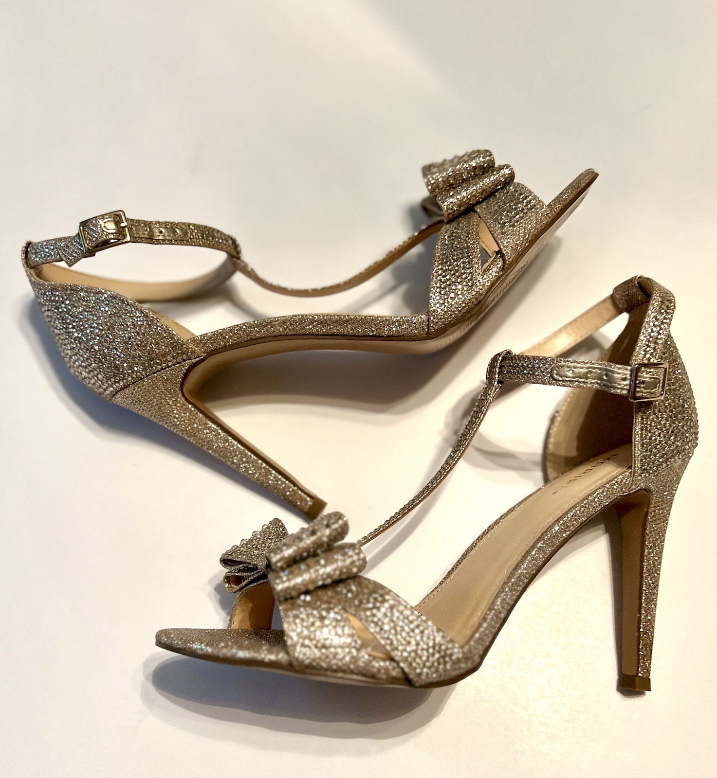 MARIPÉ Gold Glitter Bow T-Strap Strappy Stiletto Heel Buckle Open Toe 10