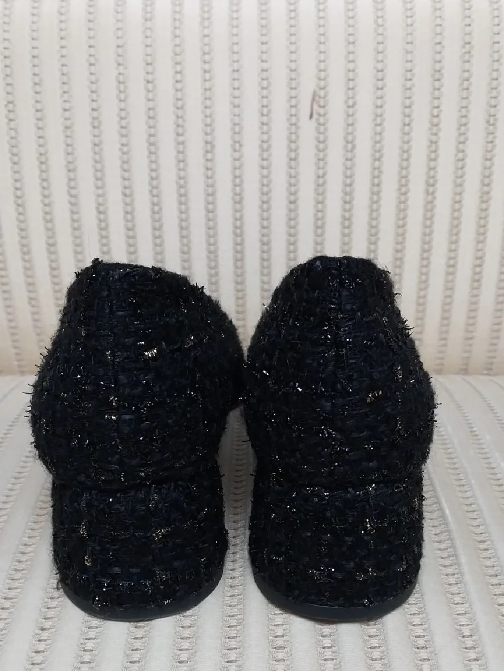 STUART WEITZMAN LOW HEEL BLACK TWEED PUMPS SIZE US 9