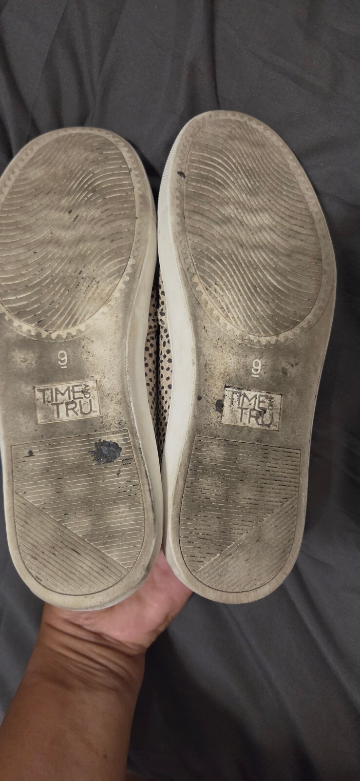 Time and Tru Women’s Slip-On Memory Foam Shoes Size 9
