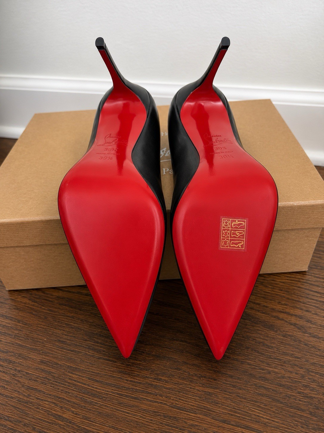 Christian Louboutin So Kate 100 Black Leather Pumps EU 39.5 w/Box & dust bags