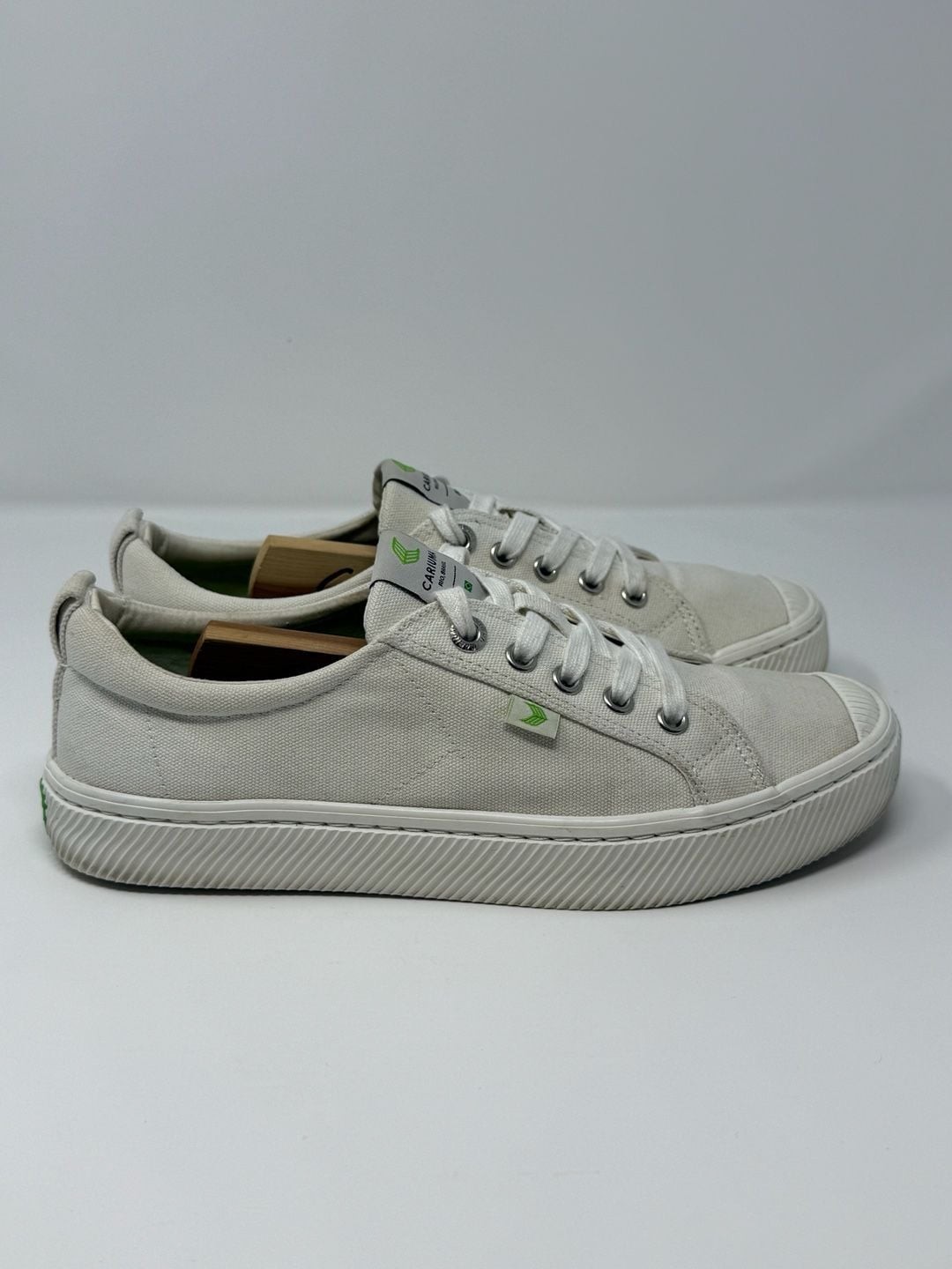 Cariuma OCA Low Off-White Canvas Sneakers eco friendly casual