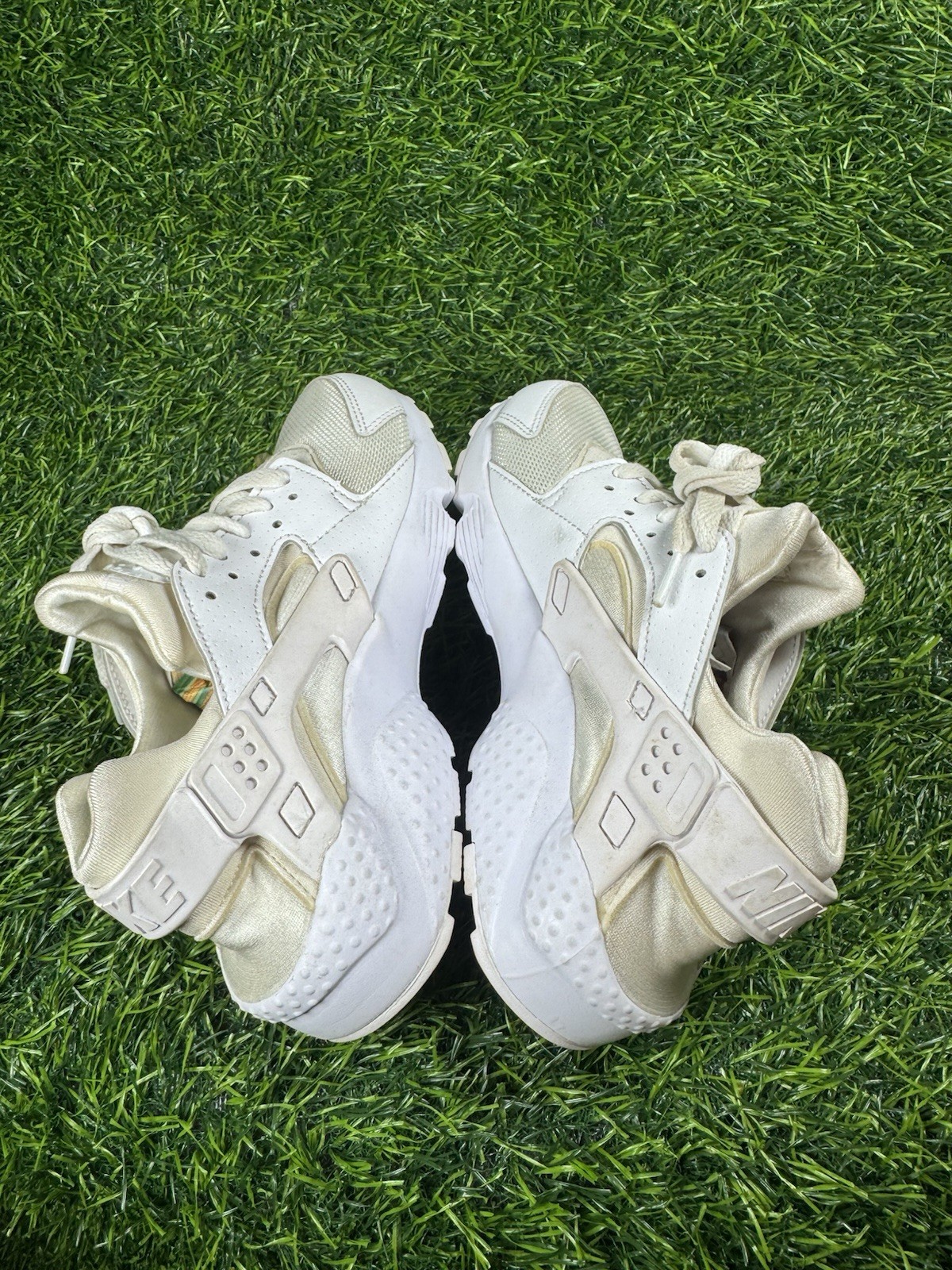 Nike Air Huarache Run Size 6 Women