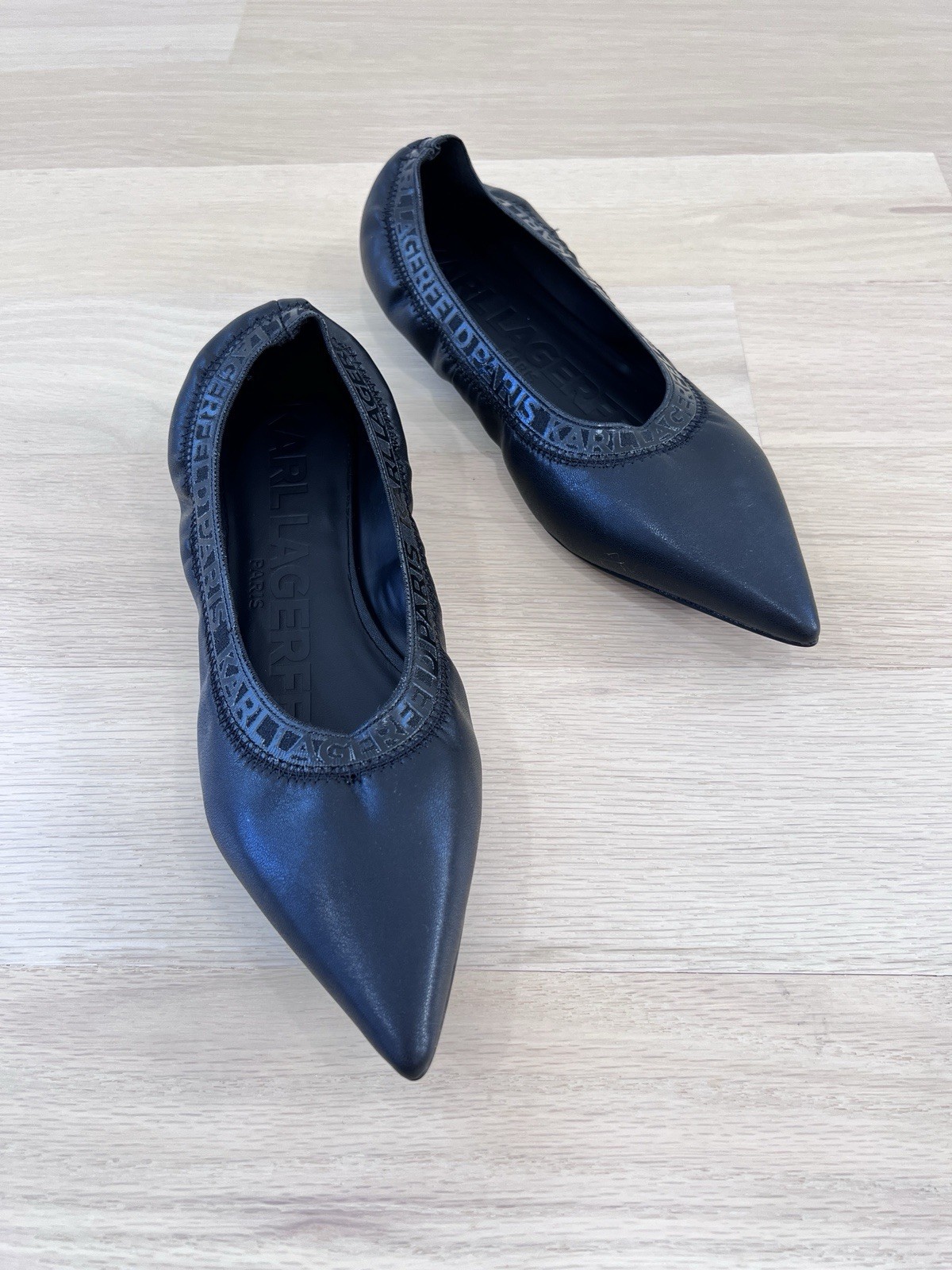 Karl Lagerfeld Paris Vinette Pointed Toe Ballet Flats Black Logo Trim US 8.5