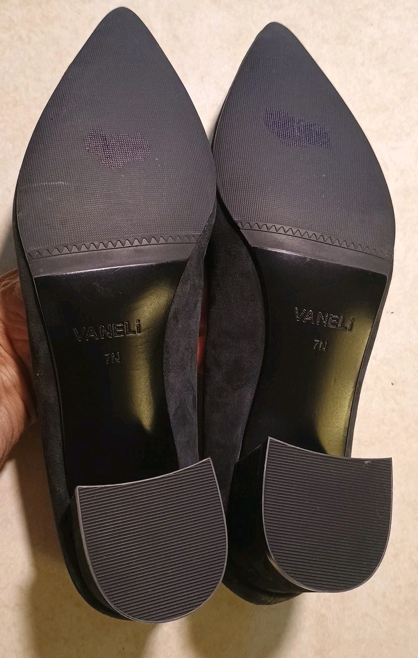 VANELi Classic Designer Shimmer Black Suede Pumps 1.75″ Chunky Heel Sz 7 N EUC