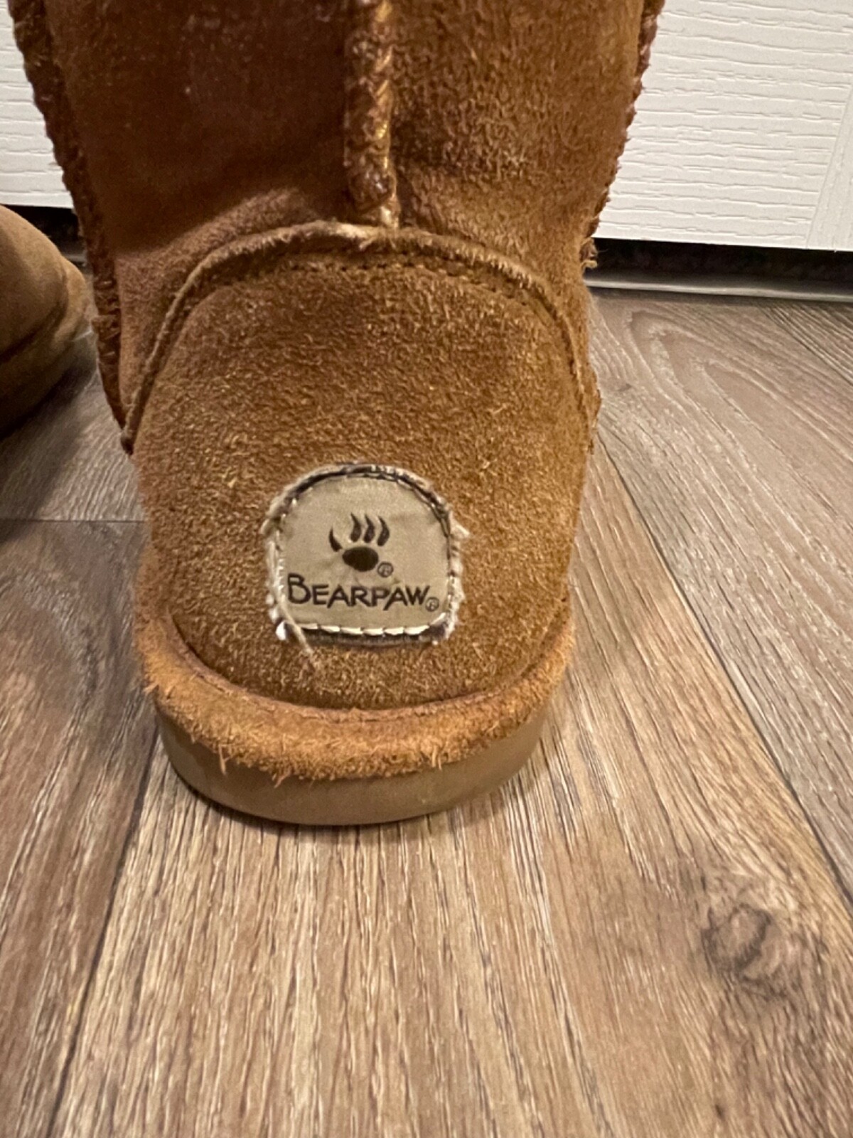 BEARPAW 608 W Emma Short Hickory Womens Casual BOOTS Size 9 M