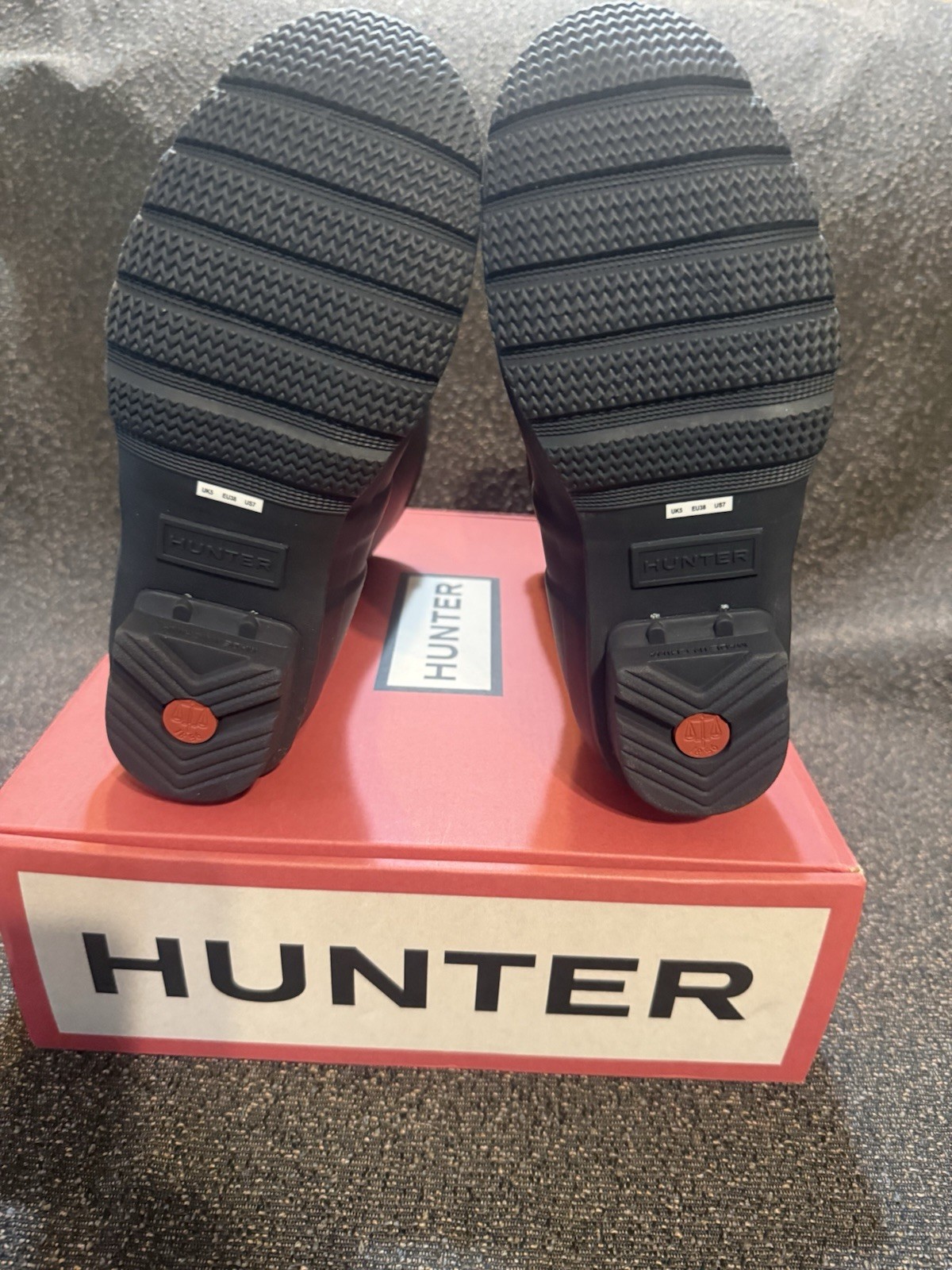 HUNTER Women’s Original Short Rain Boot Black Matte Size 7