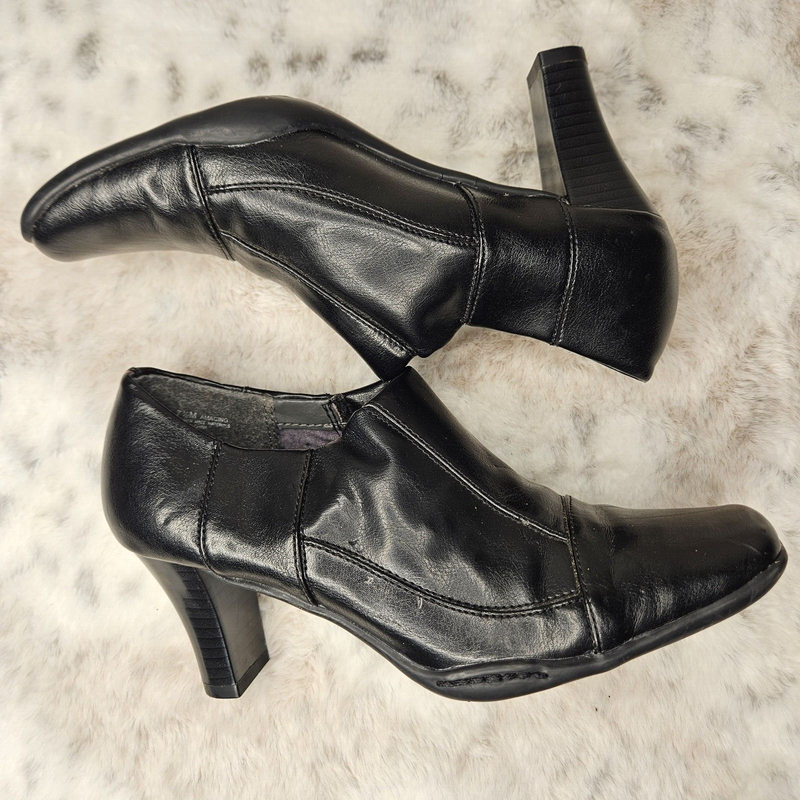 Aerosoles Women’s Black Ankle Boots Booties 7.5M Faux Leather AMACING 2.75″ Heel