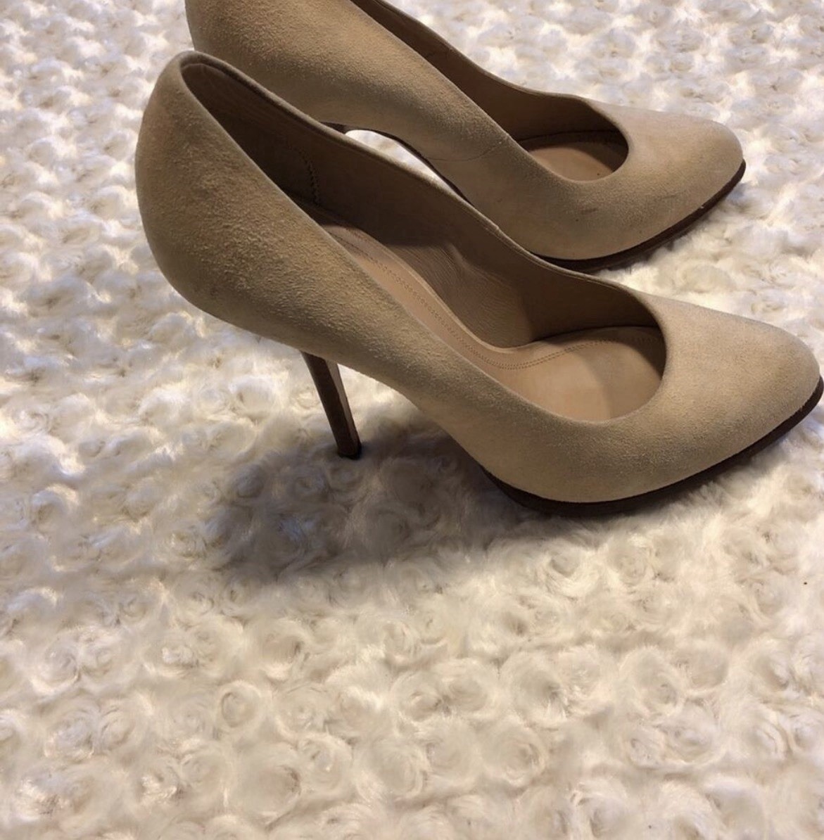 Celine Women’s Suede Semi Pointed Toe Pumps Nude Size 40 USA 9 / 9.5