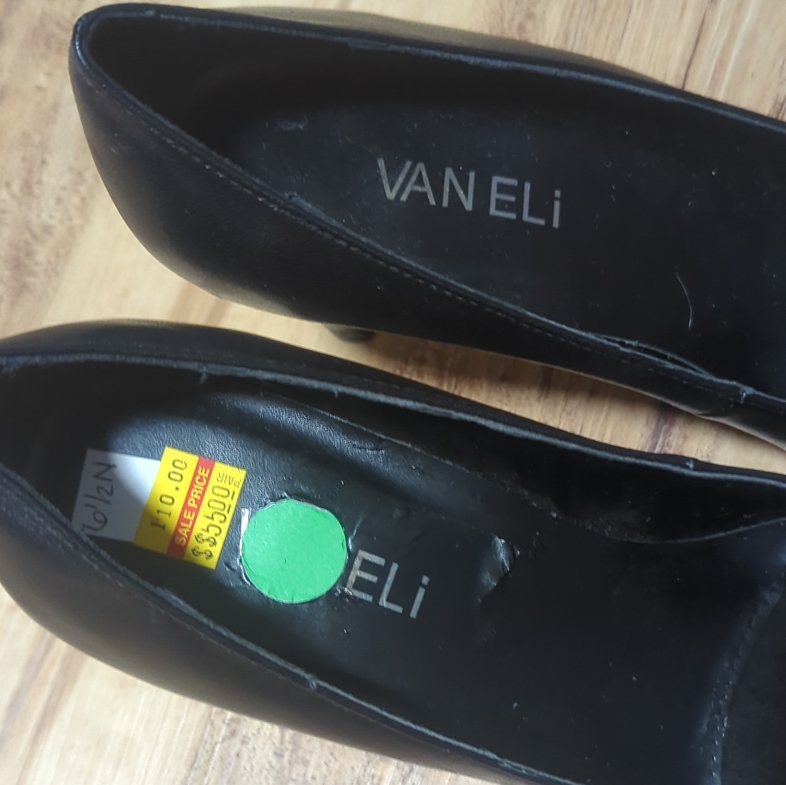 Vaneli Black Leather Round Toe Slip-On Block Heel Pumps Women’s US 6.5 N