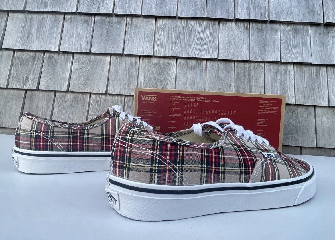 Vans Authentic Shoes Plaid Red White Low Top Skate Sneaker Women’s Size 7.5 NEW