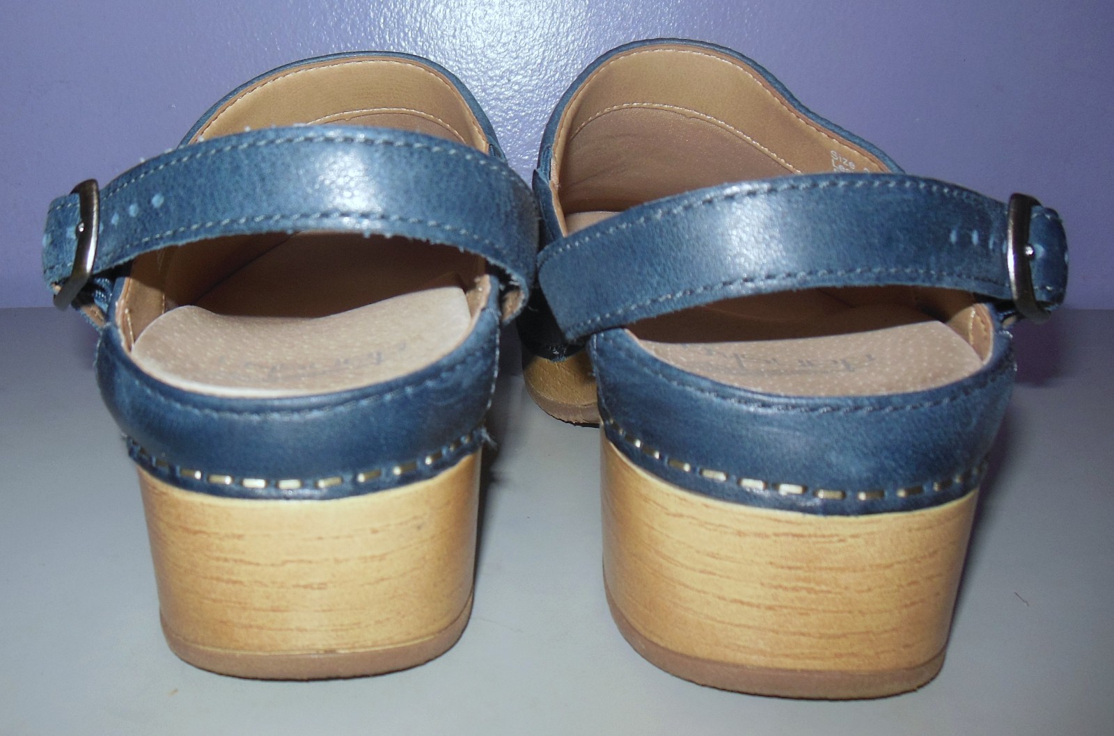 Dansko Berry Navy Blue Leather Swivel Strap Clogs Size 36 Euro 5.5-6 US