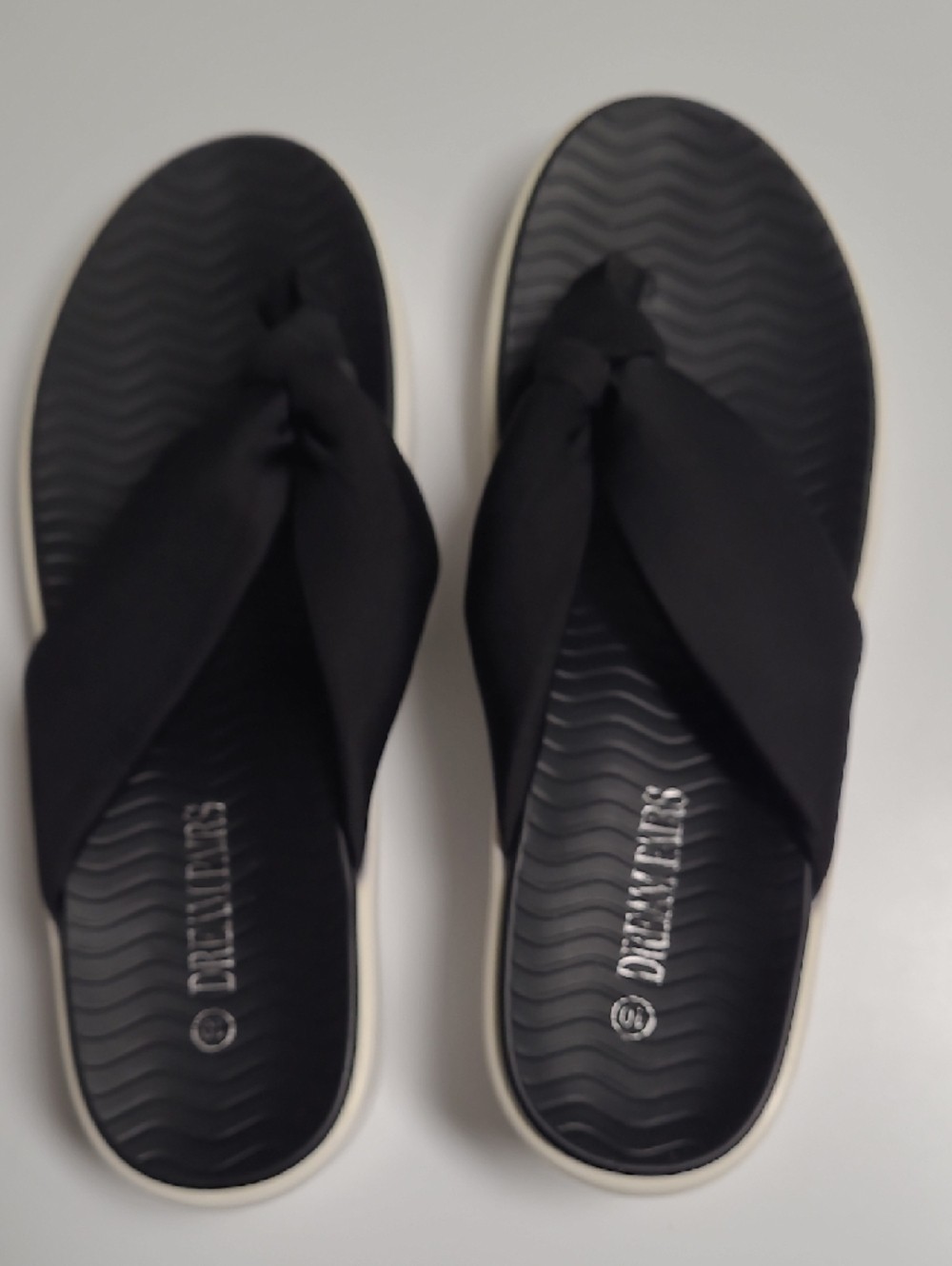 Dream Pairs Platform Flip Flop Sandals – Size 10