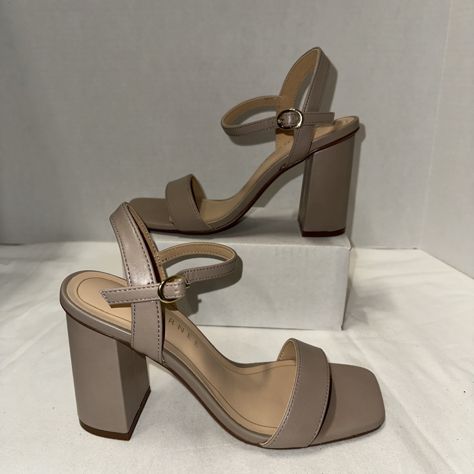 Journee Collection Women’s Tivona Square Toe Sandals Taupe Shoe Size 7M
