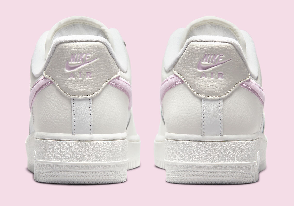 Nike Air Force 1 ’07 Summit White Regal Pink Nby DQ0826-100 11.5 Women = 10 Men