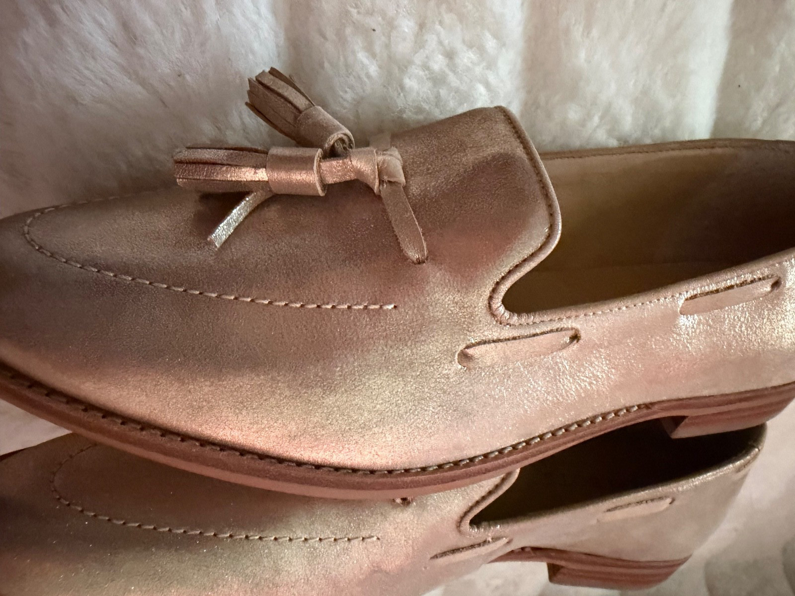 TALBOTS SIZE 9.5 Gold Leather Tassels Loafer Stitch Almond Made in Brazil NWOB