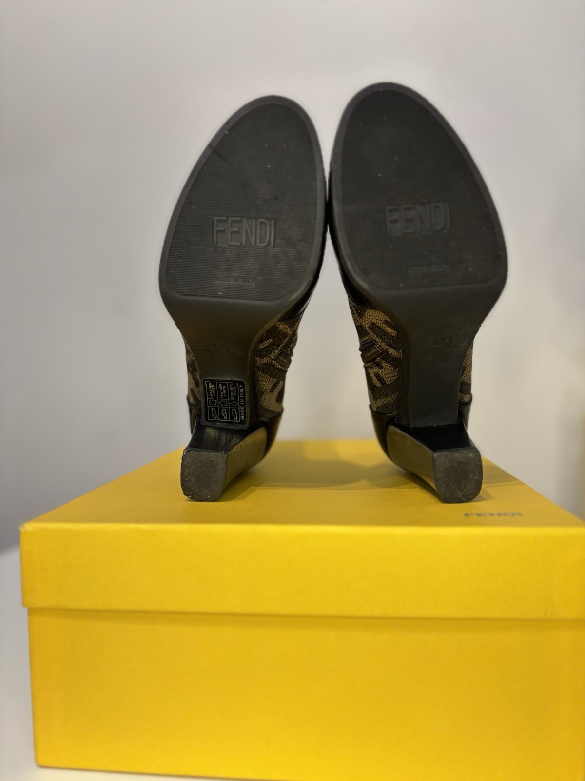 Fendi Zucca Canvas Platform Ankle Booties/ Size37.5