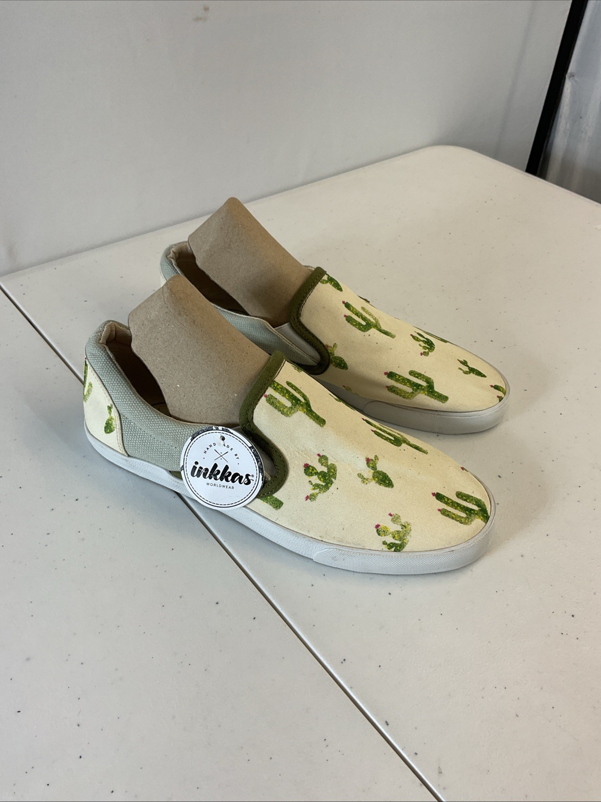 NEW Inkkas Women’s Slip-On loafer Shoes Cactus print Aztec, Colorful, US Size 10