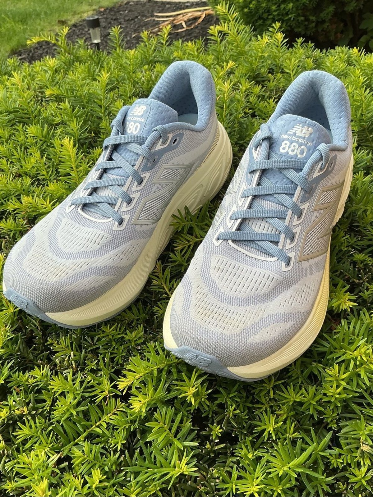 New Balance Fresh Foam X 880 v15 Running Shoes Grey Blue Women’s 9.5 / Men’s 8
