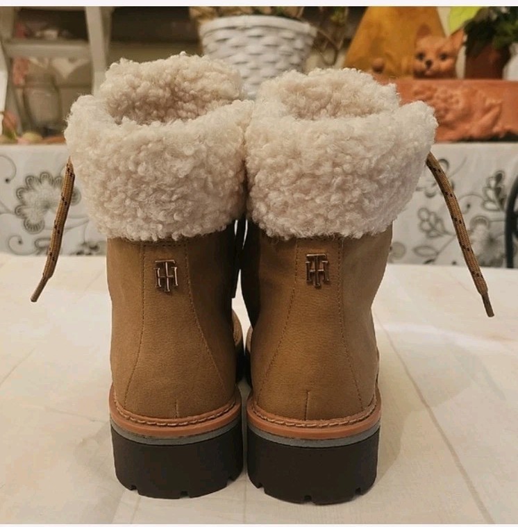 tommy hilfiger womens boots 7