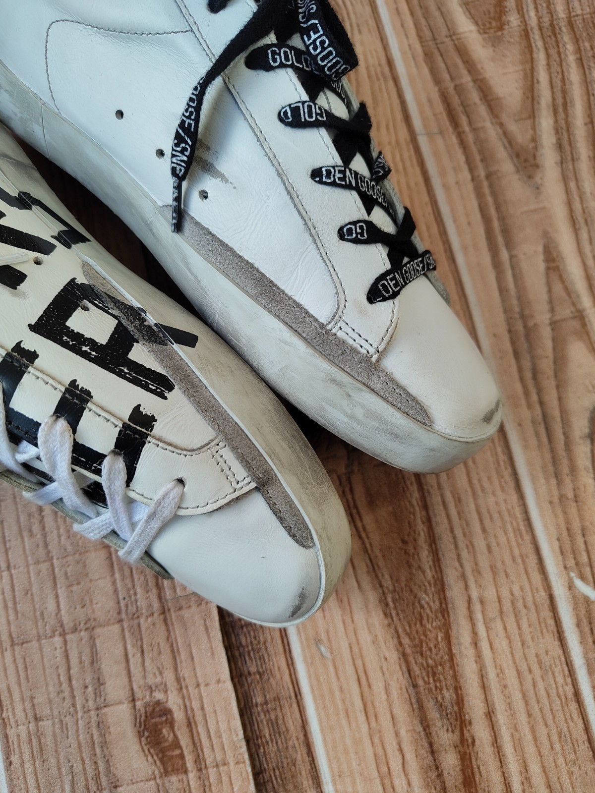 Golden Goose Superstar White Leather Graffiti Low Trainers EU 37 US 7