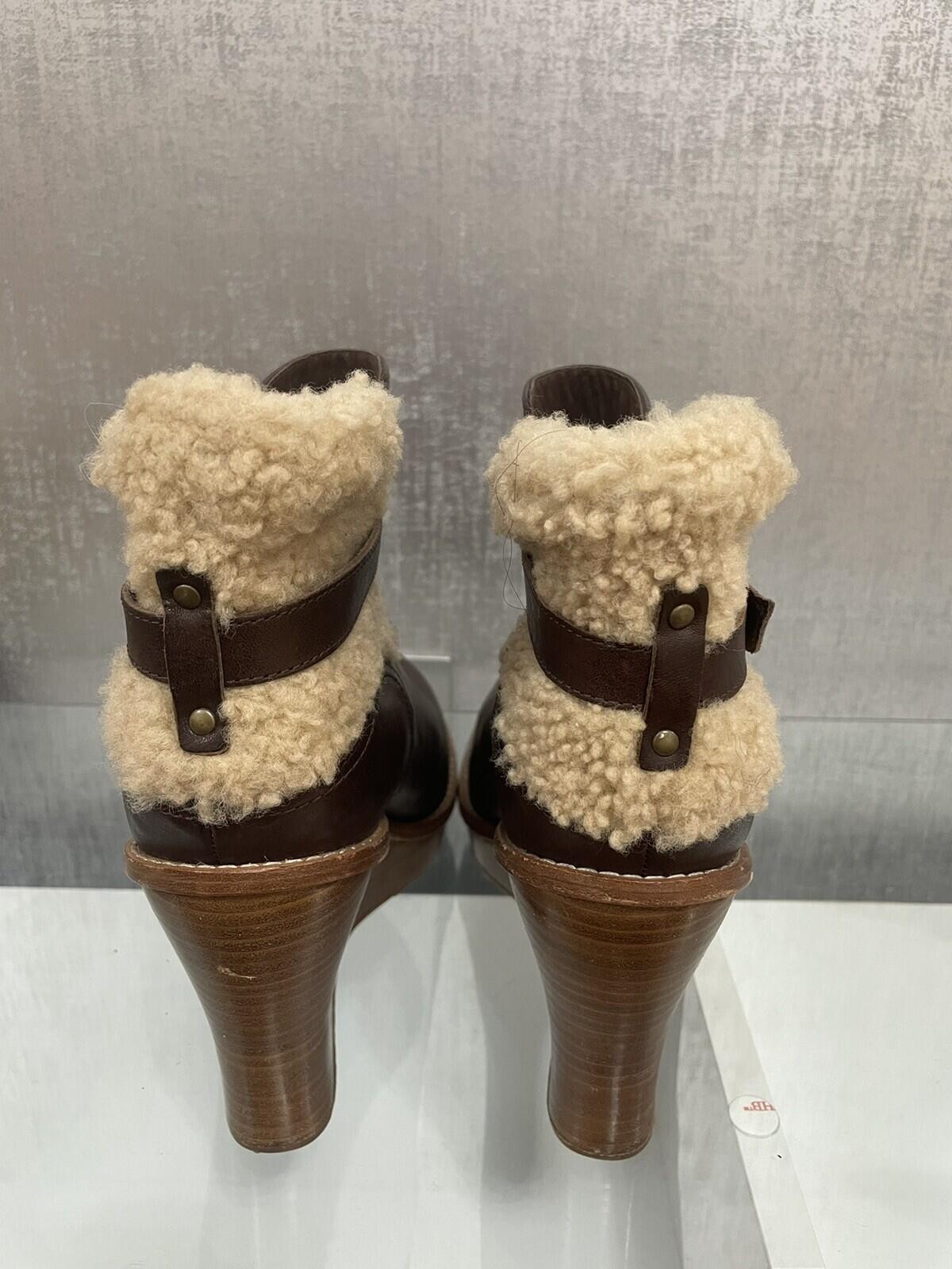 UGG Women’s Anais Brown Shearling Heels Size: 11 (1003879) (A373)