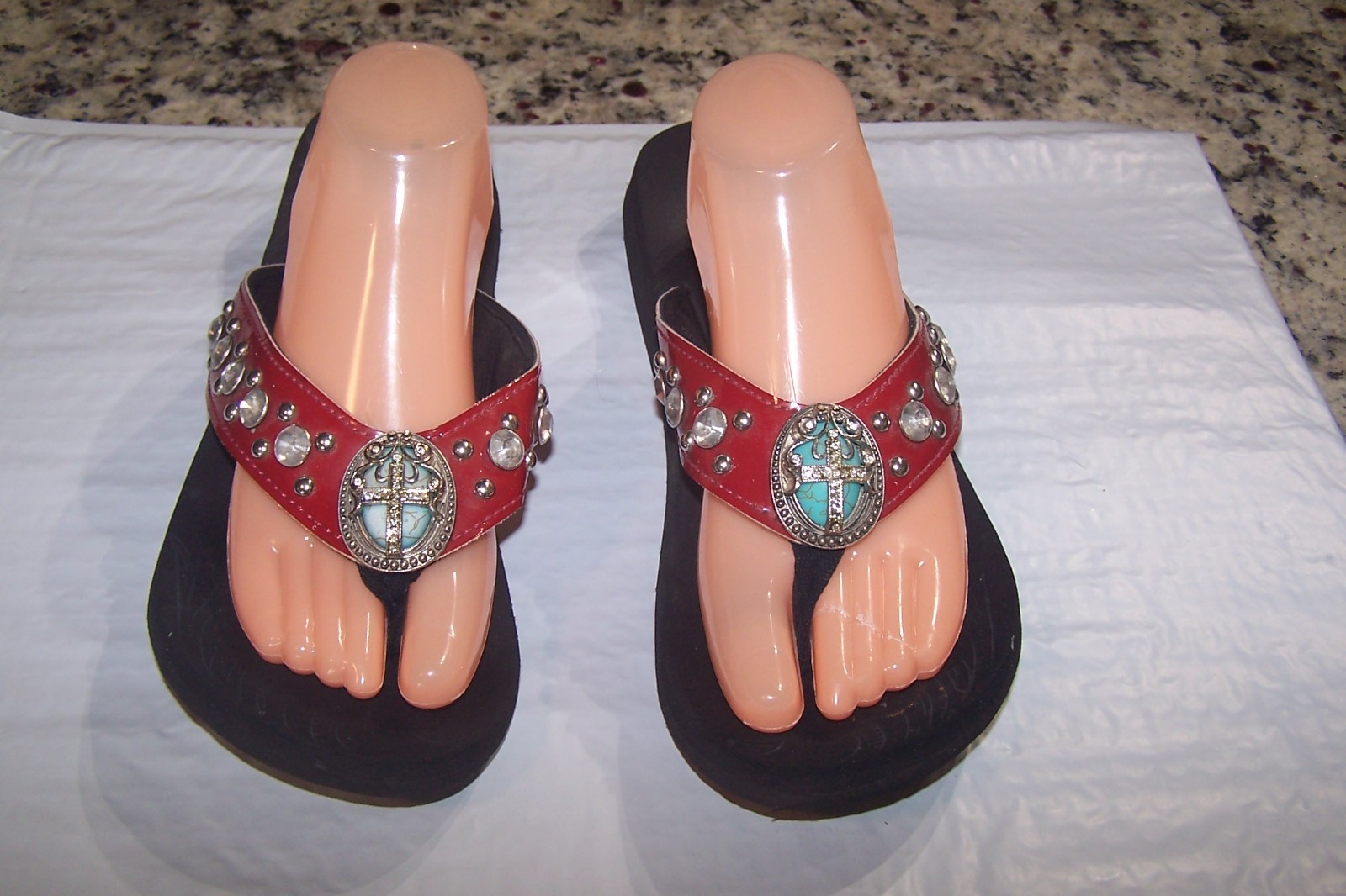 Women’s Size 10/11 RED Rhinestone Flip Flops Cross Western Bling