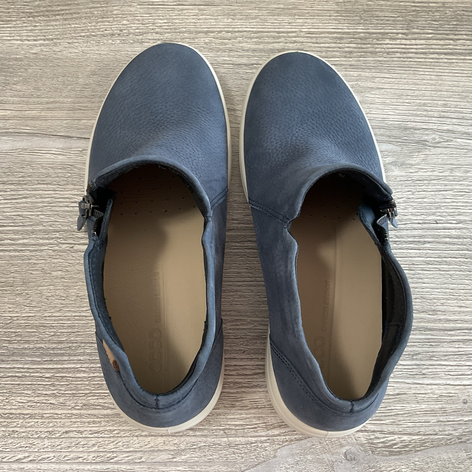 ECCO Soft 7 Low Bootie Side Zip Marine Blue Sneaker Women’s EU 37/ US 6-6.5