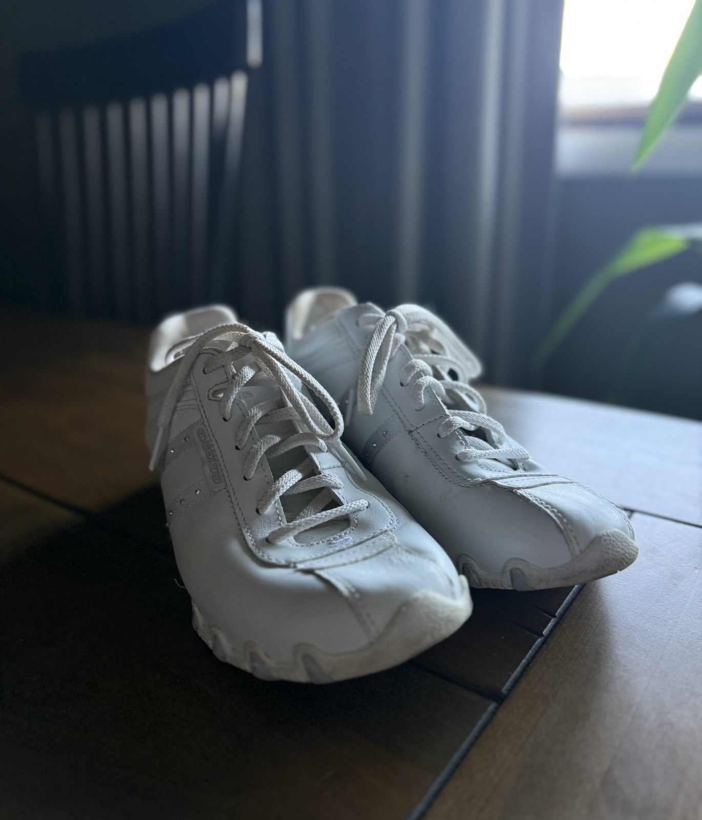 Vintage Skechers White & Silver Bling Dance Cheerleading Gymnastics Band – 7.5