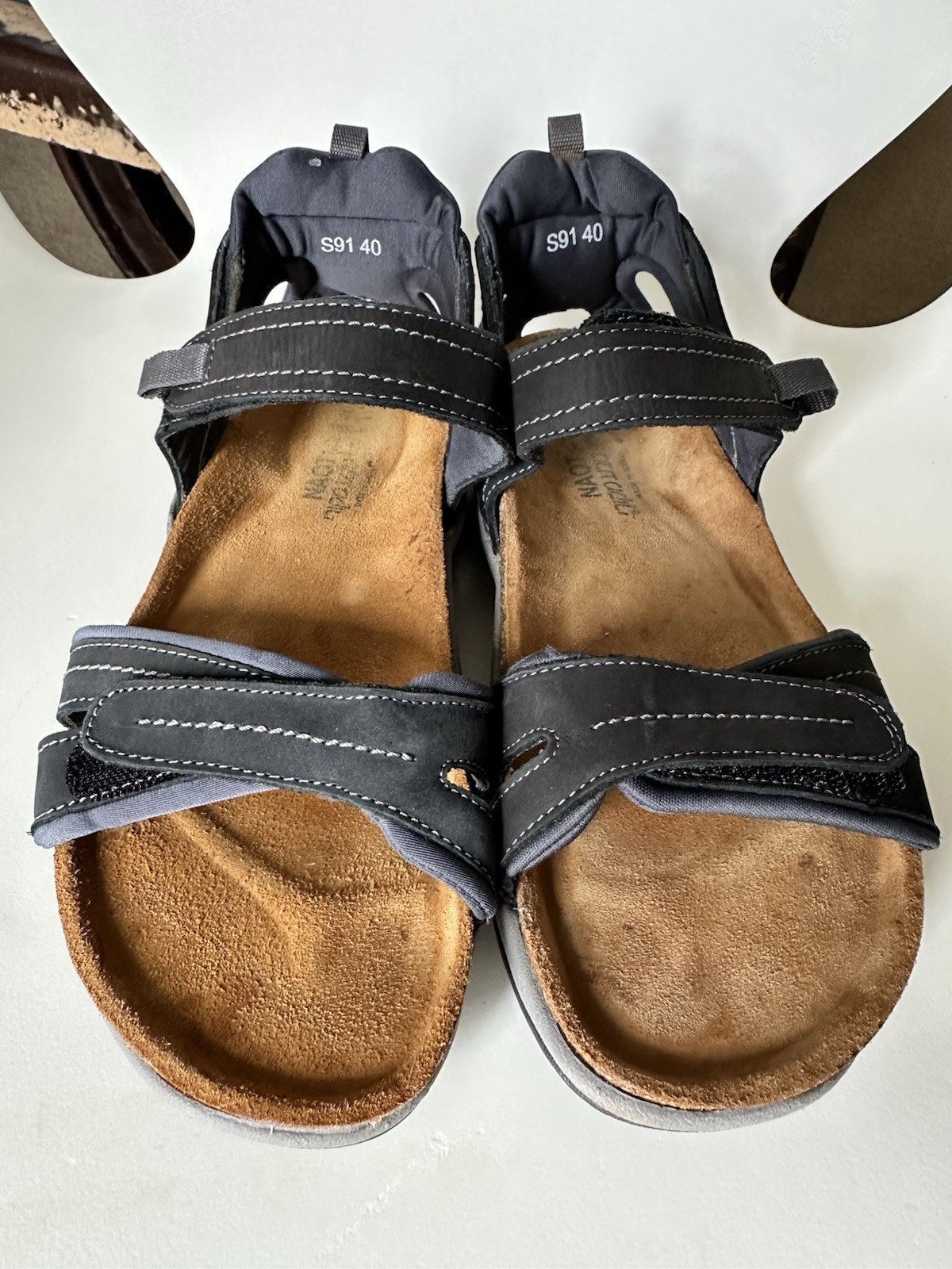 naot womens sandals size 9 40